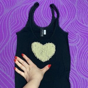 Heart black top